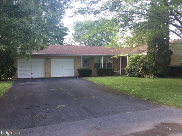 3 Hemlock Dr, Navy Sup Dpt, PA 17055-4712