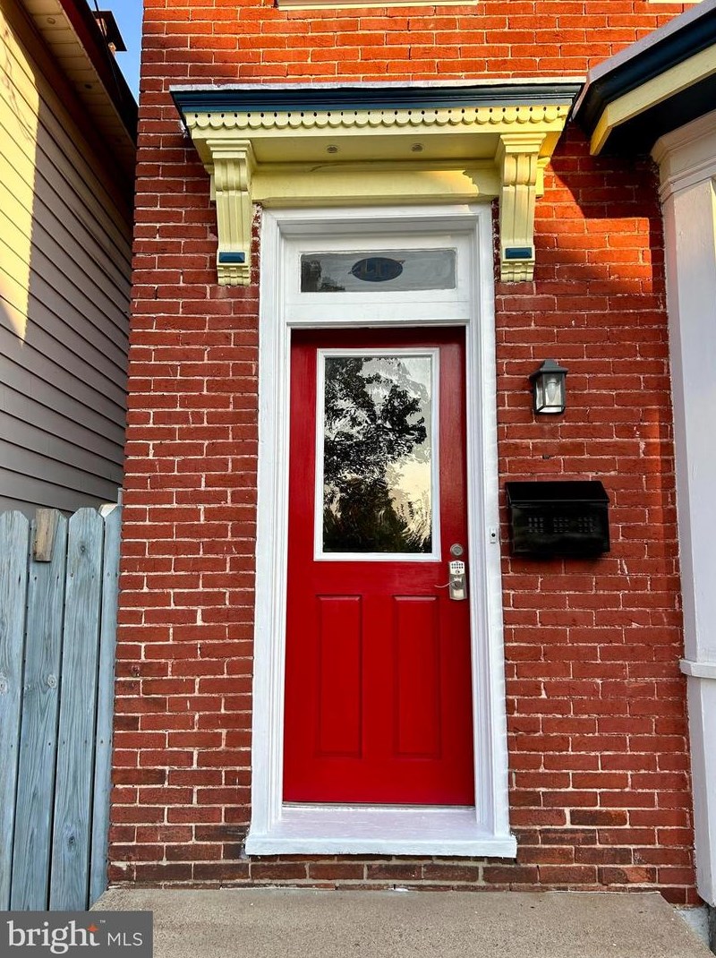 417 Bedford St, Carlisle, PA 17013-1912