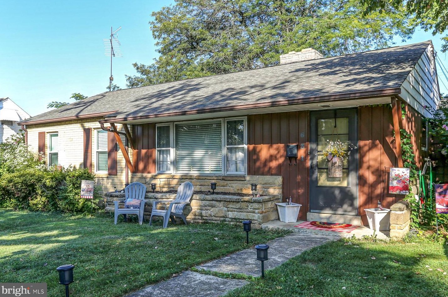 631 Walton St, Lemoyne, PA 17043