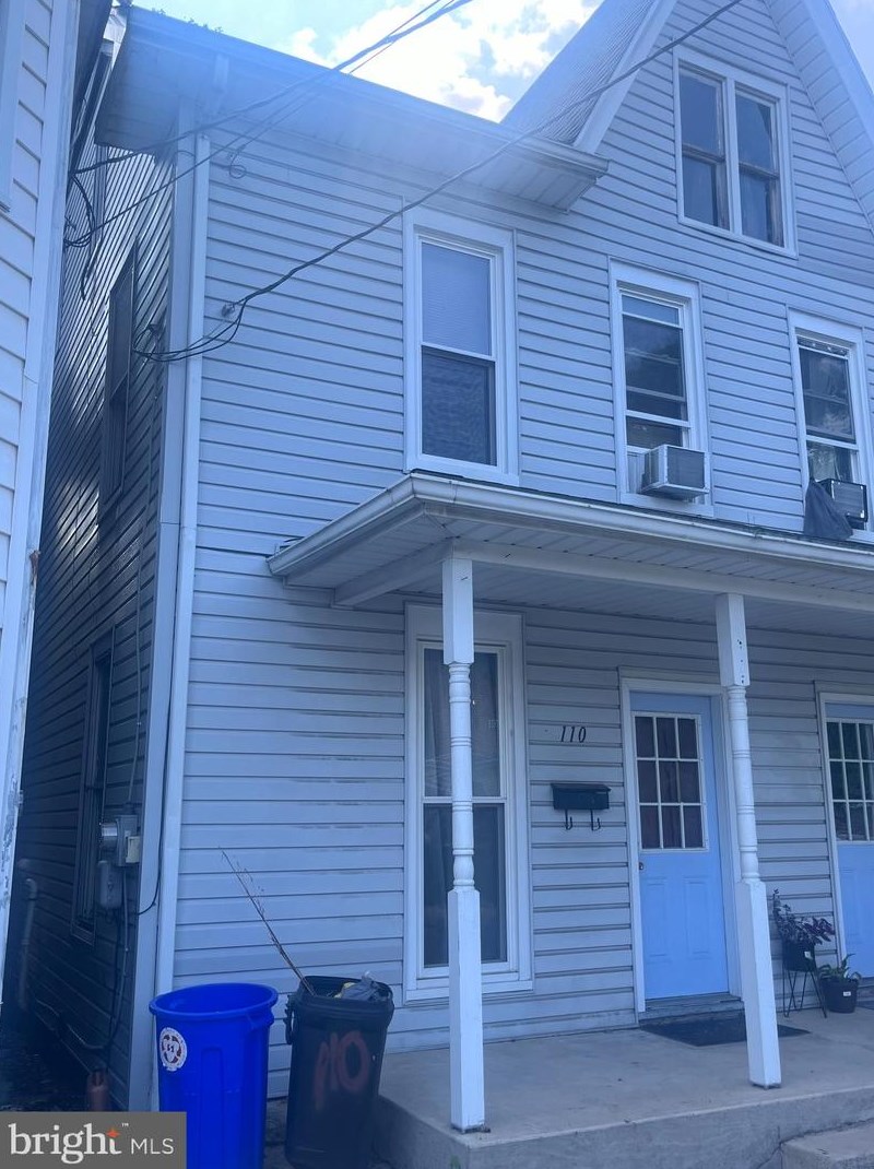 110-112 N Prince St, Lees Cross Roads, PA 17257