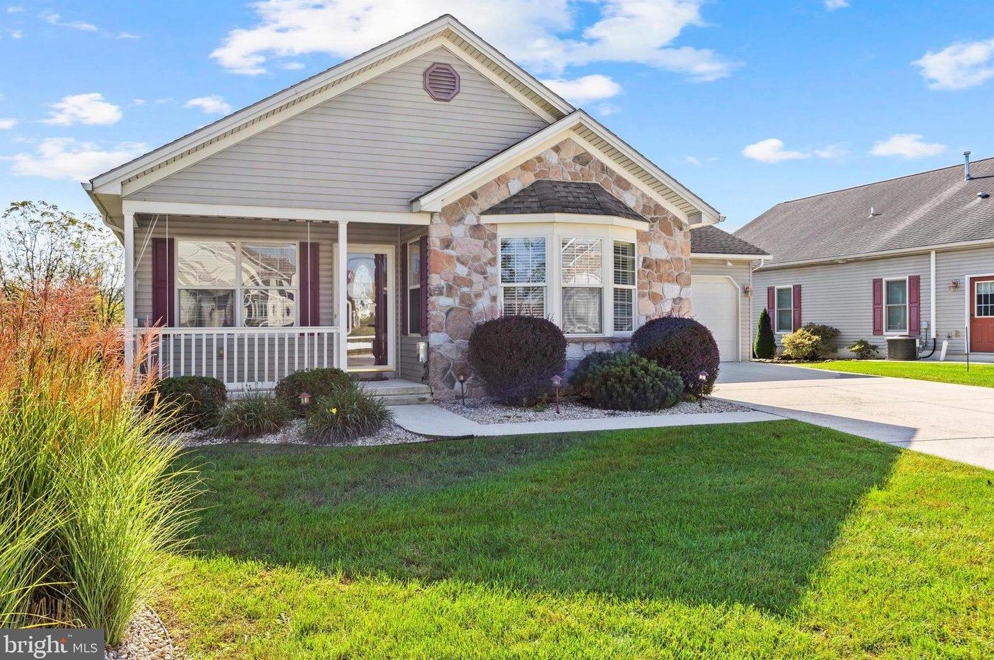 64 Lantern Ln, Lees Cross Roads, PA 17257