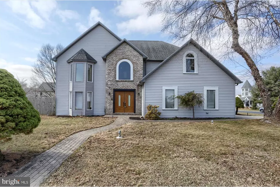 Home at 1021 Kent Drive