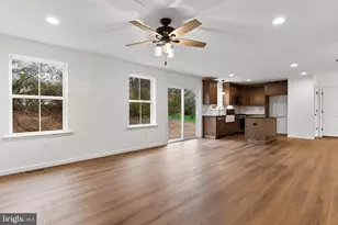 25 Essex Dr, Carlisle, PA 17015 - Photo 8