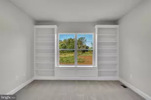 723 Brindle Farm Ln, Mechanicsburg, PA 17055 - Photo 8