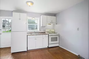 14 W Burd St, Shippensburg, PA 17257 - Photo 8