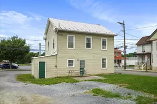 14 W Burd St, Shippensburg, PA 17257 - Photo 30