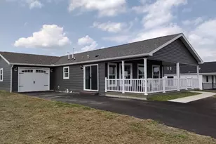 19 Burke Dr, Shippensburg, PA 17257 - Photo 2