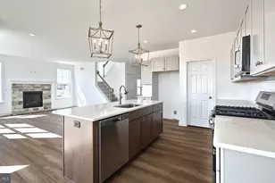 610 Estate Dr, Mechanicsburg, PA 17055 - Photo 16