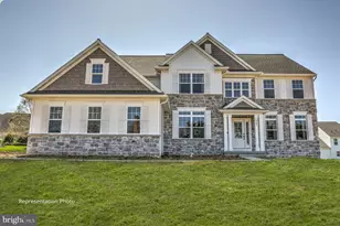 16 Old Moss Ln, Carlisle, PA 17013 - Photo 2