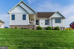 1011 Stonehill Ln, Carlisle, PA 17015 - Photo 6