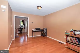 471 Nursery Dr N, Mechanicsburg, PA 17055 - Photo 2