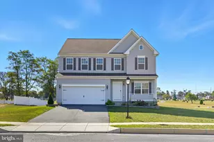 77 Bennington Wy, Carlisle, PA 17013 - Photo 2