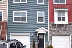 704 Admiral's Quay Dr, Mechanicsburg, PA 17050 - Photo 1