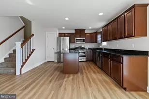 813 Spring Rock Ct, Mechanicsburg, PA 17055 - Photo 4