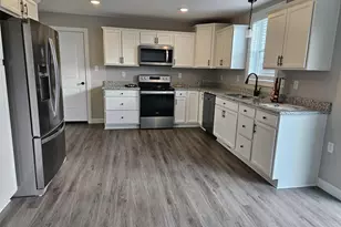 233 Woodridge Dr, Shippensburg, PA 17257 - Photo 2