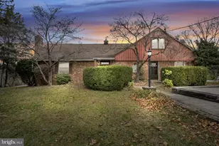 14 Garden Dr, Carlisle, PA 17013 - Photo 1