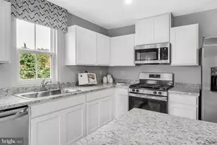 33 Debra Ln, Carlisle, PA 17013 - Photo 4