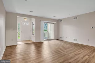 18 Wiltshire E St, Carlisle, PA 17015 - Photo 8