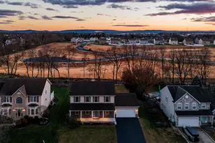 1110 Shannon Ln, Carlisle, PA 17013 - Photo 2