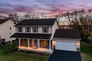 1110 Shannon Ln, Carlisle, PA 17013 - Photo 4