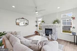 110 Berkshire Dr, Carlisle, PA 17015 - Photo 14