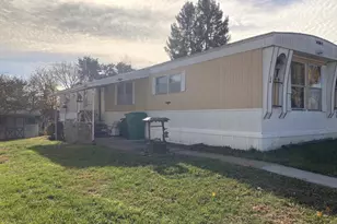 36 Marilyn Dr, Carlisle, PA 17013 - Photo 2