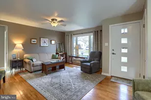 1181 Kingsley Rd, Camp Hill, PA 17011 - Photo 4