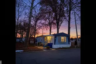 404 Venice Ave, Carlisle, PA 17015 - Photo 2