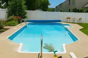 601 Brisbain Ln, Enola, PA 17025 - Photo 2