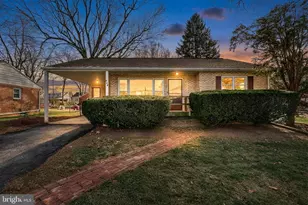 548 D St, Carlisle, PA 17013 - Photo 2