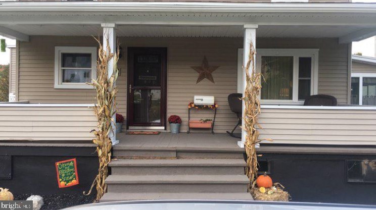 827 E Ridge St #827, Lansford, PA 18232