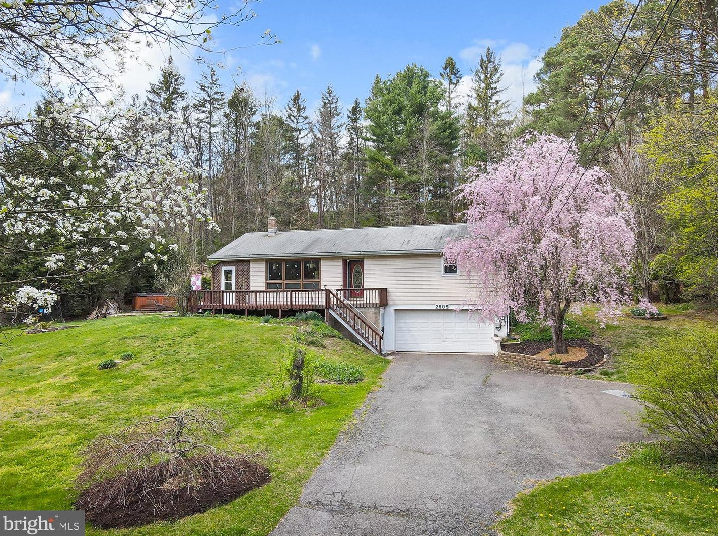 2605 Hemlock St, Palmerton, PA 18071