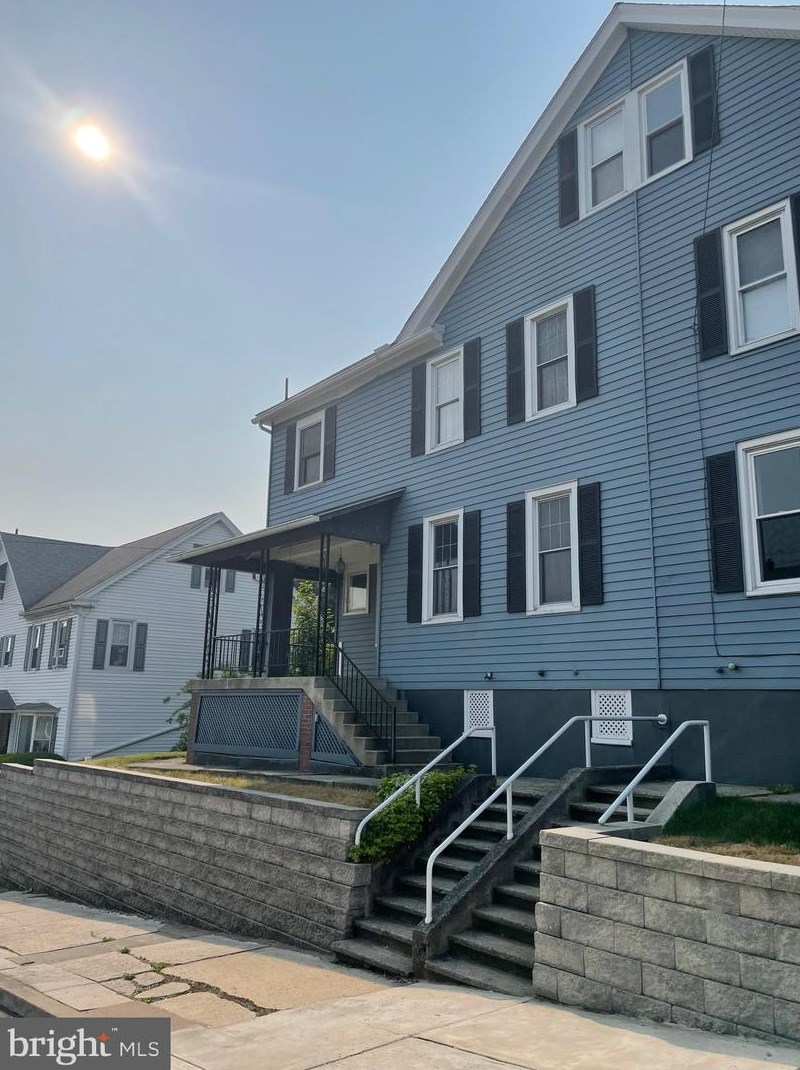112 Ridge St, Lansford, PA 18232-1313