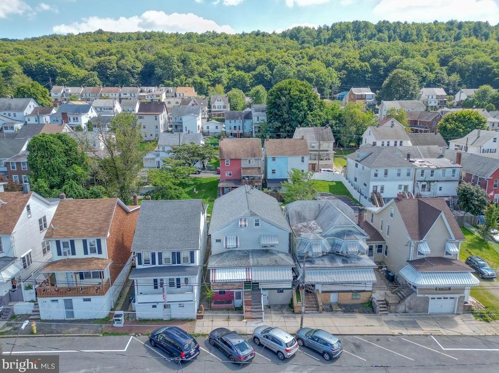 228 W Bertsch St, Lansford, PA 18232