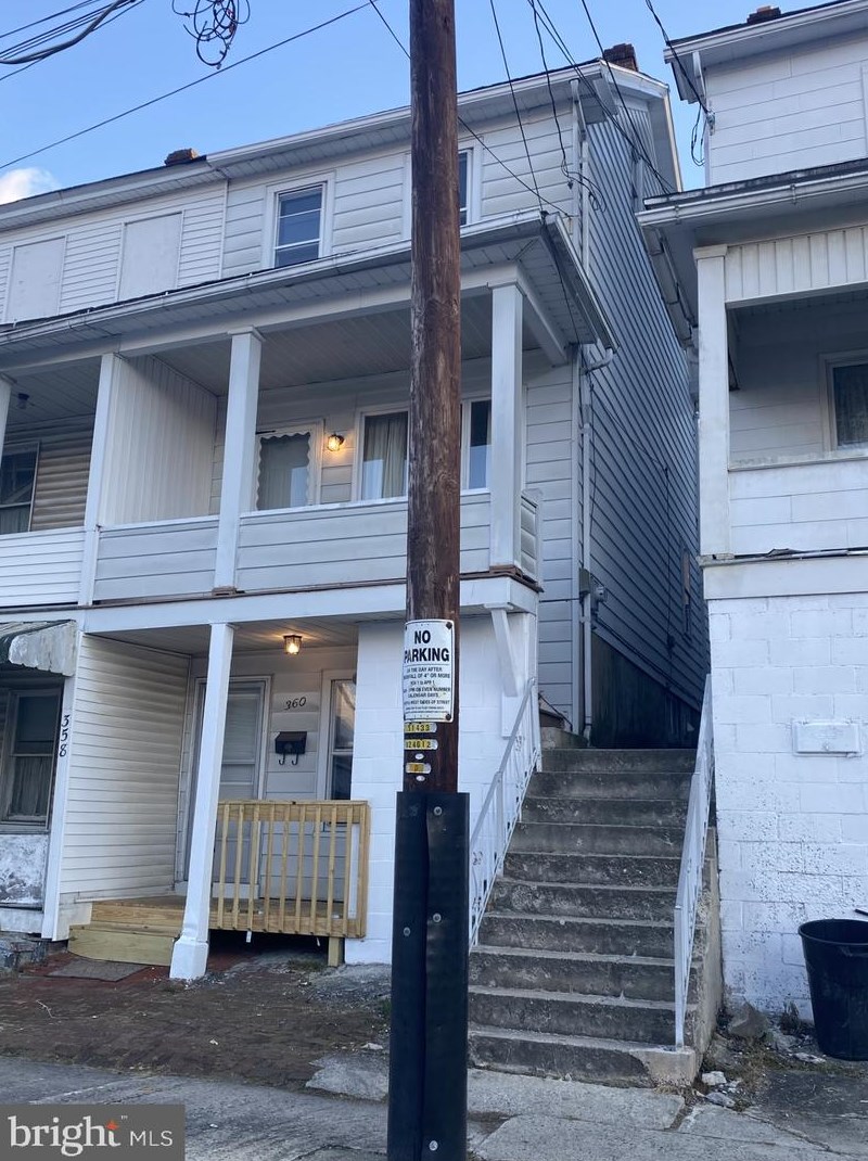 360 W Abbott St, Lansford, PA 18232