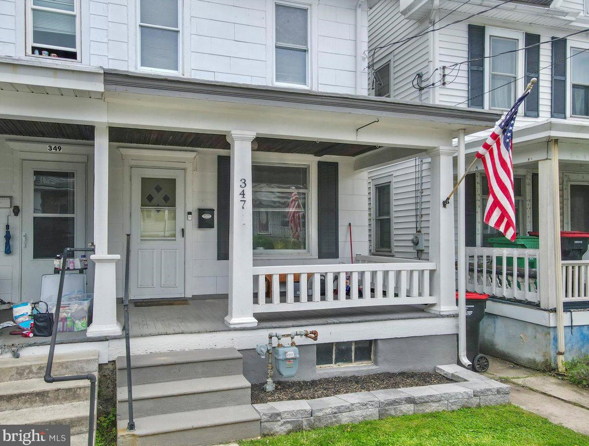 347 N 4th St, Weissport, PA 18235