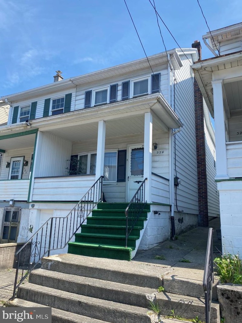 324 E Bertsch St, Lansford, PA 18232
