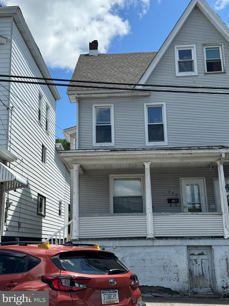 352 W Bertsch St, Lansford, PA 18232