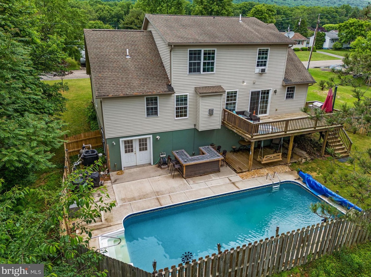 944 Norman St, Weatherly, PA 18255 owner and property records