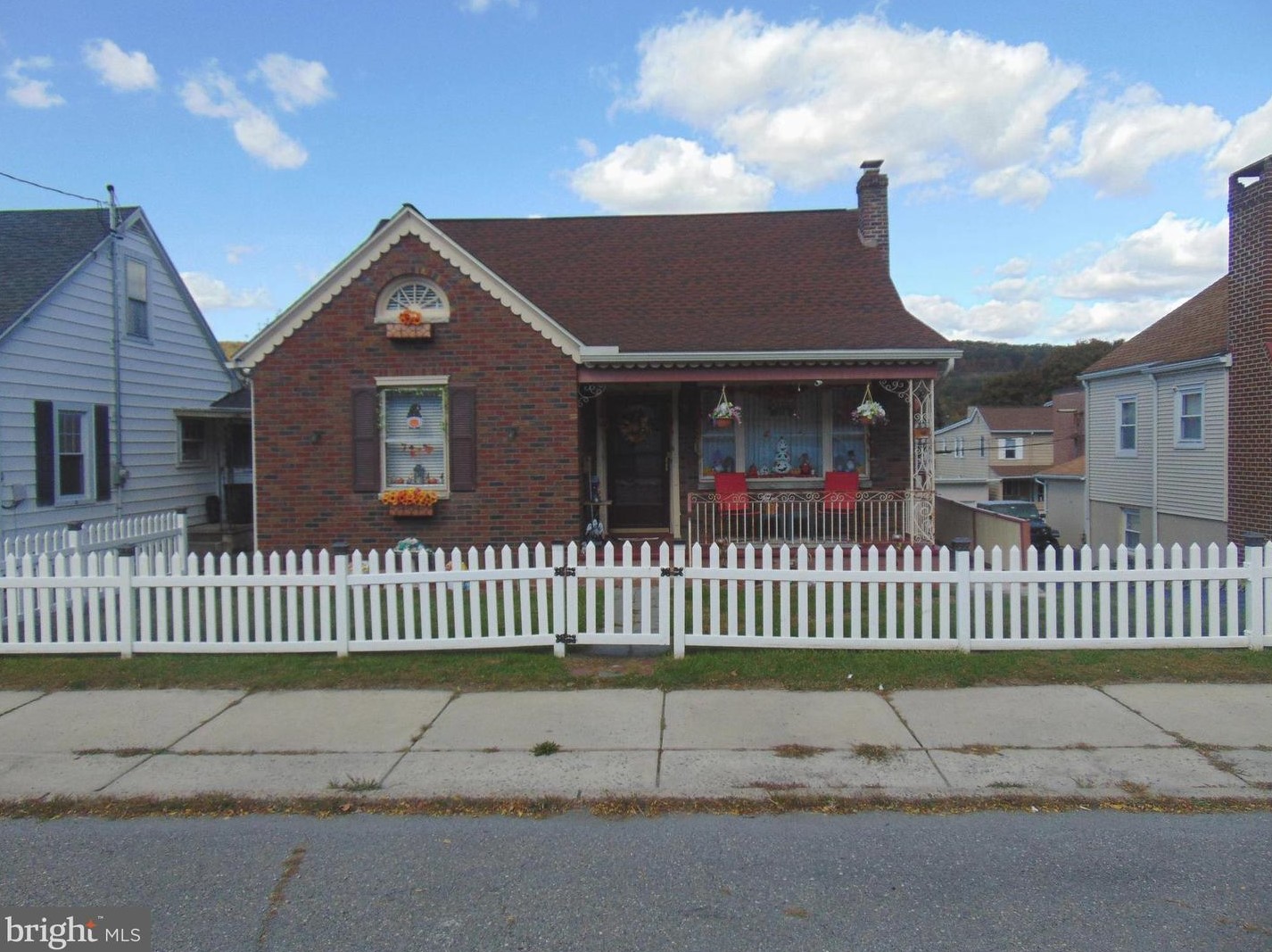 15 W Abbott St, Lansford, PA 18232