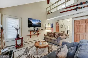 390 Snow Ridge Cir, Lake Harmony, PA 18624 - Photo 18