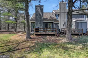 116 Snow Ridge Cir, Lake Harmony, PA 18624 - Photo 2