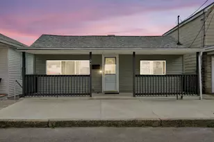 24 W Garibaldi Ave, Nesquehoning, PA 18240 - Photo 2