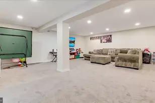 2530 Mahoning Dr W, Lehighton, PA 18235 - Photo 36