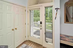 164 Laurelwoods Dr, Lake Harmony, PA 18624 - Photo 4