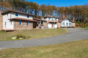 394 Flagstaff Rd, Lehighton, PA 18235 - Photo 2