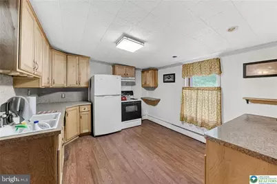 260 E Abbott Street, Lansford, PA 18232 - Photo 10