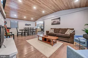 12 Hickory Rd, Lake Harmony, PA 18624 - Photo 4