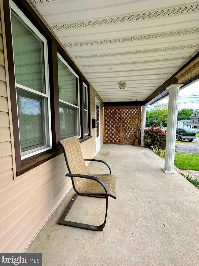 211 Poplar Ave, Clearfield, PA 16830