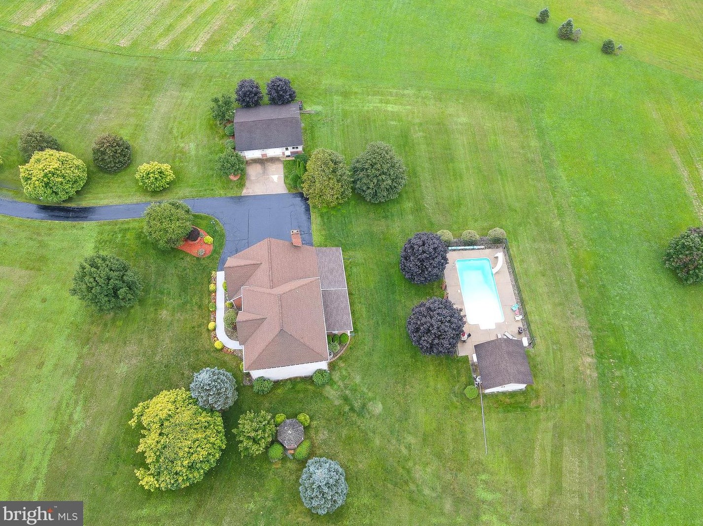 102 Sunset Dr, Clearfield, PA 16830